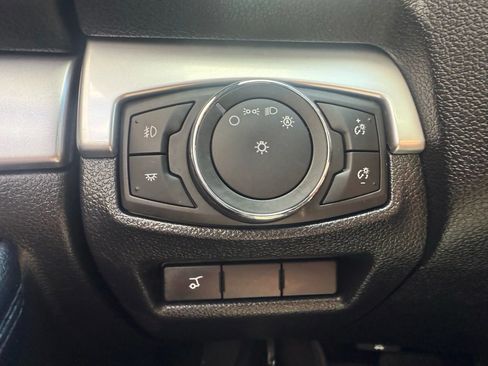 Used 2017 Ford Explorer XLT w/ Equipment Group 202A image 19