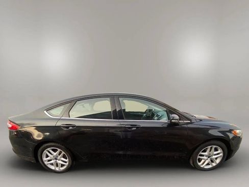 Used 2013 Ford Fusion SE image 8