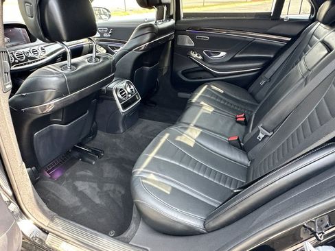 Used 2019 Mercedes-Benz S 560 4MATIC Sedan image 13