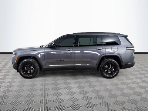 Used 2025 Jeep Grand Cherokee L Altitude AWD/4WD image 4