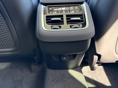 New 2026 Volvo XC90 B6 Ultra AWD/4WD image 15