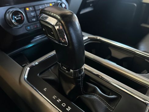 Used 2020 Ford F150 Lariat w/ Equipment Group 502A Luxury AWD/4WD image 20