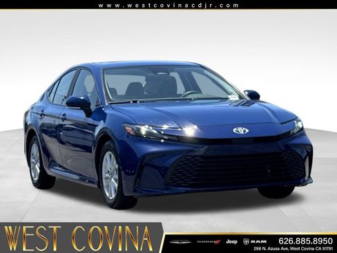 Used 2025 Toyota Camry LE FWD image 2