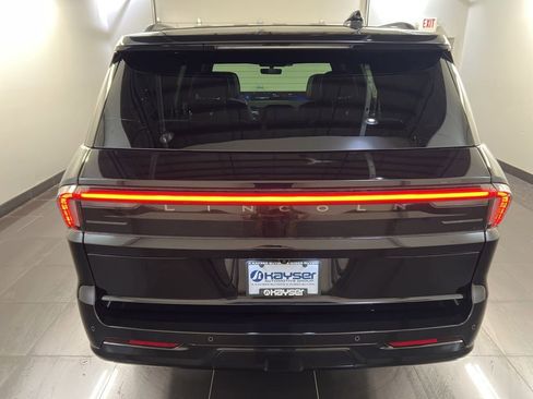 New 2026 Lincoln Navigator Reserve AWD/4WD image 5
