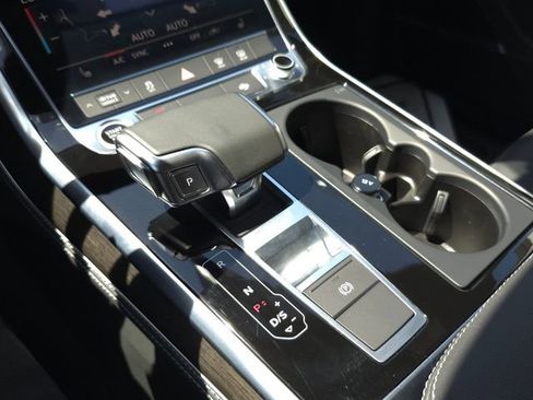 Used 2025 Audi Q7 3.0T Premium Plus image 15