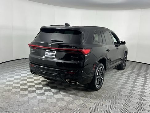 Used 2025 Buick Enclave Sport Touring image 7