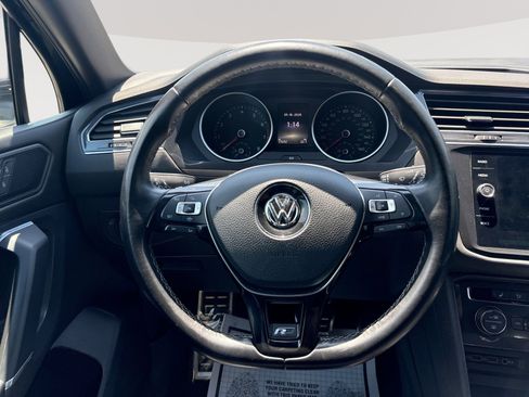 Used 2020 Volkswagen Tiguan SE R-Line AWD/4WD image 11