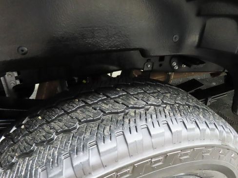 Used 2025 Ford F250 Platinum image 44