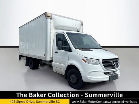 Used 2023 Mercedes-Benz Sprinter 4500 image 1
