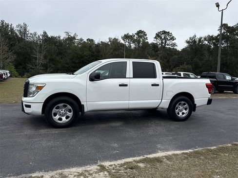 Certified 2022 Nissan Titan S w/ S Utility Package image 9