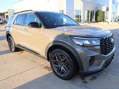 New 2026 Ford Explorer ST w/ Sun And Sound Package