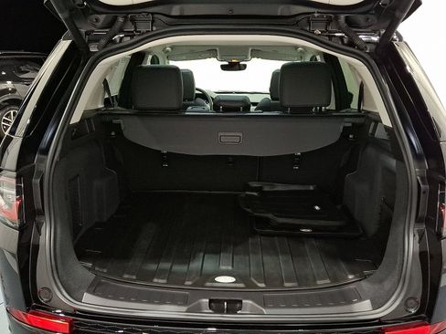 Certified 2025 Land Rover Discovery Sport S image 29