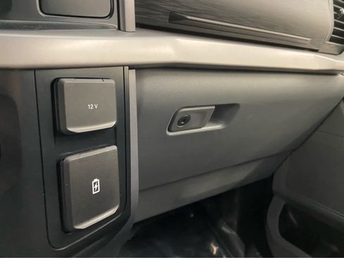 Used 2023 Ford F150 XLT image 34