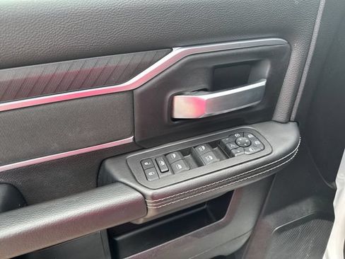 Used 2025 RAM 2500 Big Horn AWD/4WD image 11