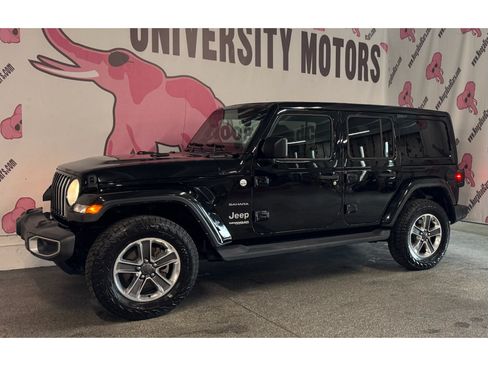 Used 2022 Jeep Wrangler Unlimited Sahara AWD/4WD image 7