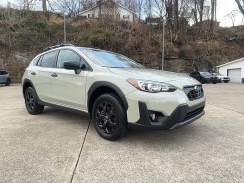 Used 2023 Subaru Crosstrek 2.0i Premium w/ Special Edition image 1