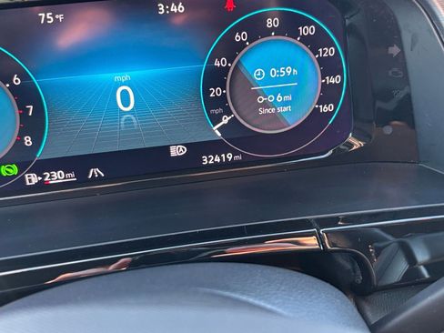 Used 2025 Volkswagen Atlas Cross Sport SE image 41