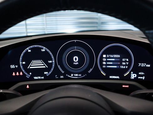 Used 2021 Porsche Taycan Turbo image 17