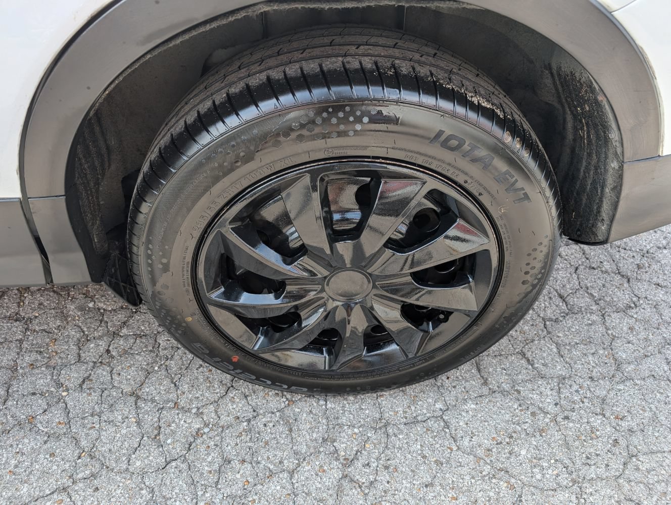 Used 2017 Ford Escape S FWD image 26
