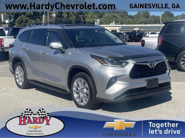 Used 2023 Toyota Highlander Limited FWD image 1