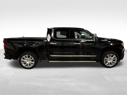 Used 2024 Chevrolet Silverado 1500 High Country w/ High Country Premium Package image 8