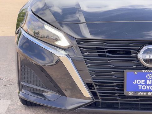 Used 2025 Nissan Altima 2.5 SV FWD image 5