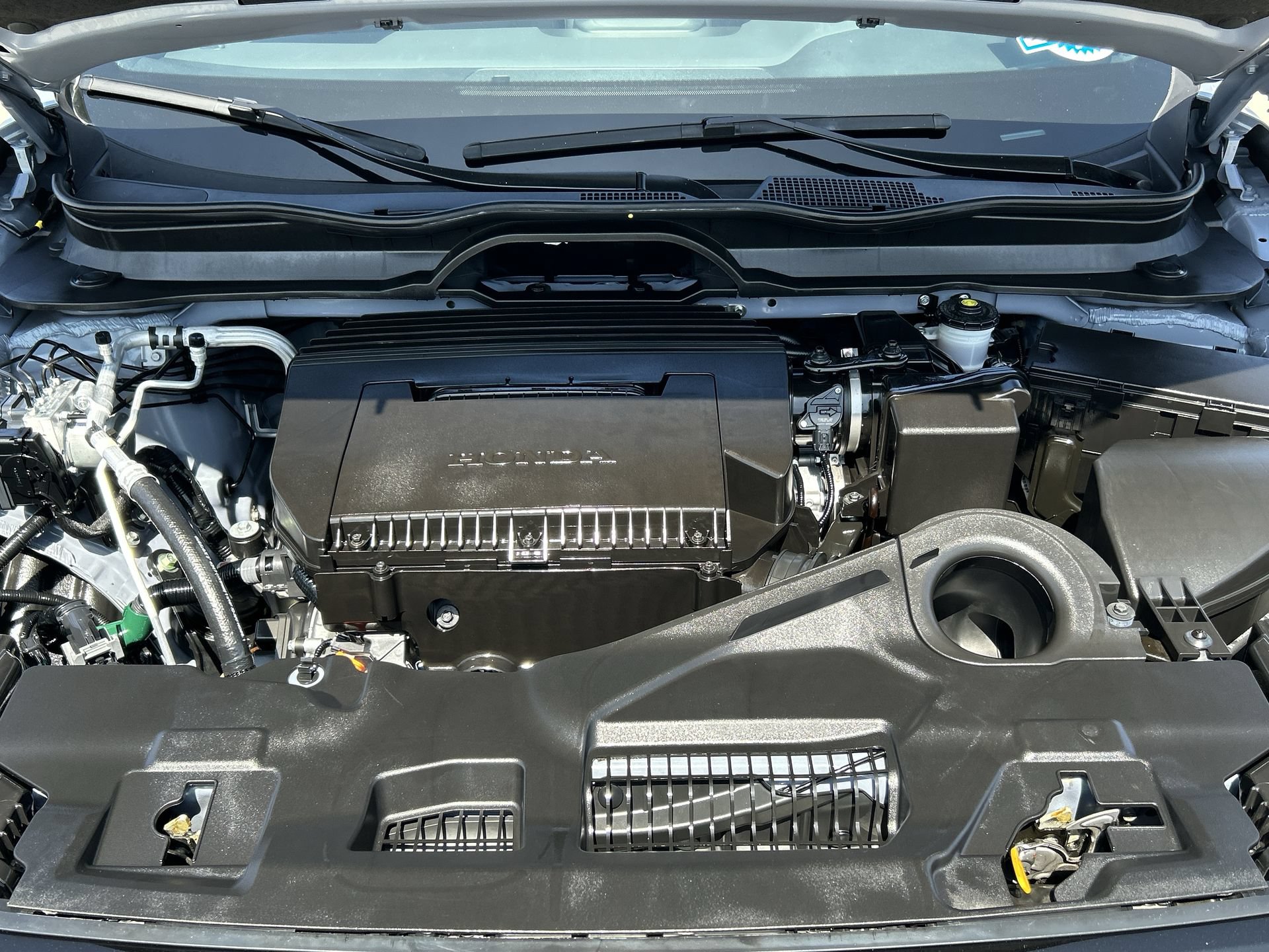 Certified 2025 Honda Pilot Sport image 17