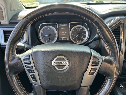Used 2018 Nissan Titan Platinum Reserve w/ Platinum Utility Package image 16
