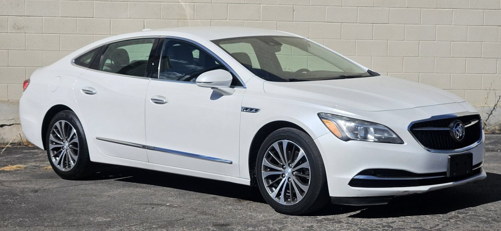 Used 2017 Buick LaCrosse Premium AWD/4WD image 7