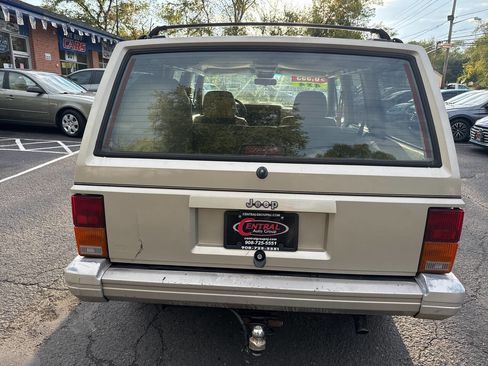 Used 1996 Jeep Cherokee Country image 6