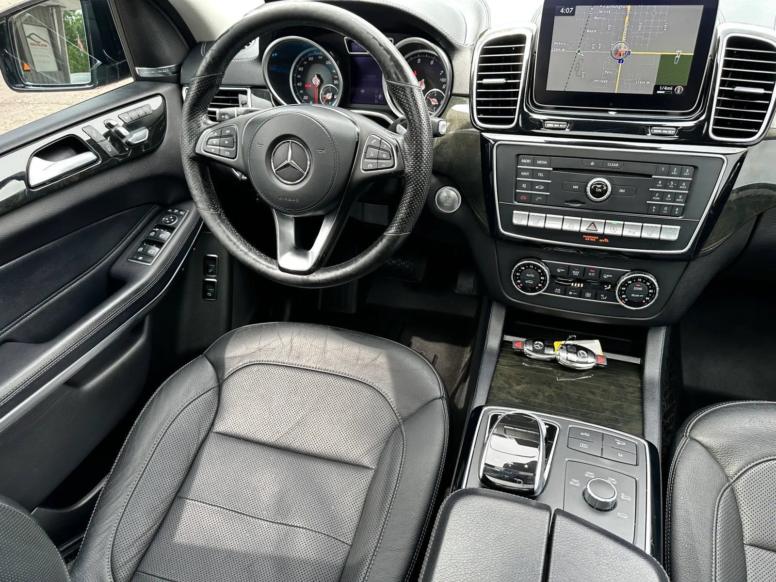 Used 2018 Mercedes-Benz GLS 550 4MATIC w/ Driver Assistance Package image 12