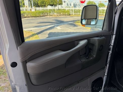 Used 2013 GMC Savana 1500 RWD image 63