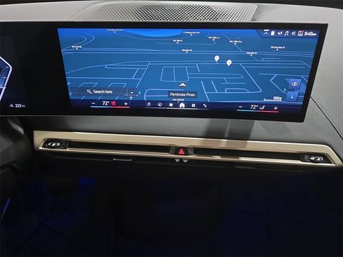 Used 2024 BMW iX xDrive50 w/ Premium Package image 20