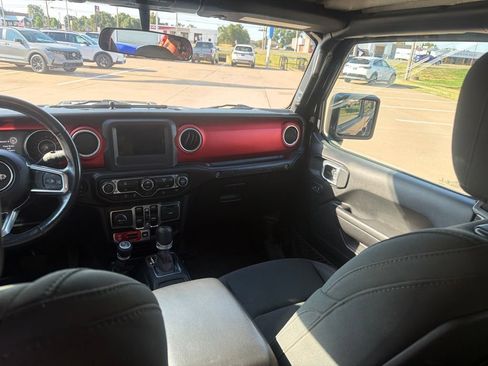 Used 2020 Jeep Wrangler Unlimited Rubicon AWD/4WD image 28