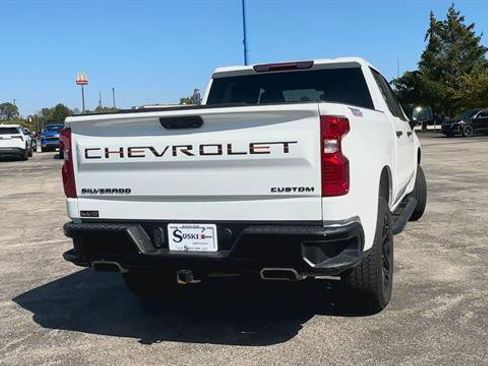 Used 2023 Chevrolet Silverado 1500 Custom Trail Boss w/ LPO, Dark Essentials Package image 8