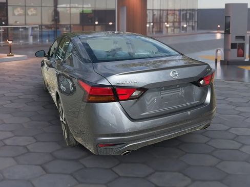 Used 2019 Nissan Altima 2.5 SV FWD image 6