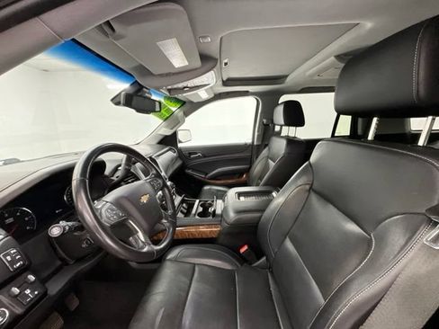 Used 2020 Chevrolet Tahoe Premier AWD/4WD image 14