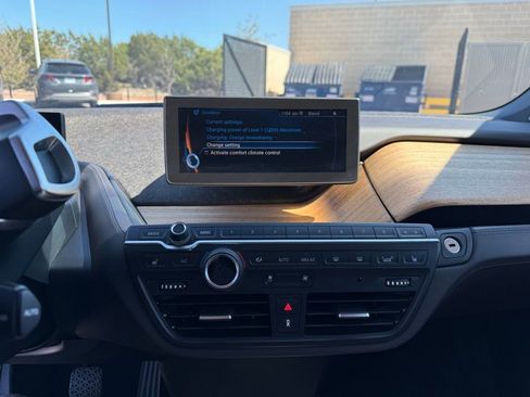 Used 2014 BMW i3 w/ Range Extender image 9