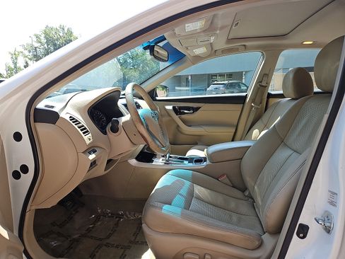 Used 2013 Nissan Altima 2.5 SL w/ Technology Pkg FWD image 13