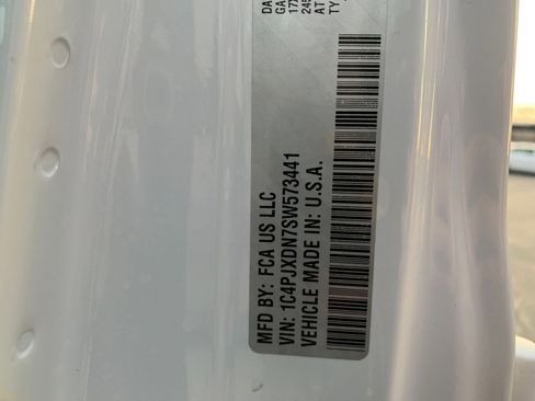 Used 2025 Jeep Wrangler Sport S image 28