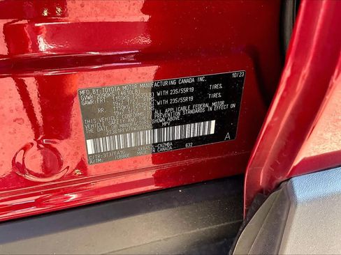 Used 2024 Toyota RAV4 XLE Premium FWD image 35