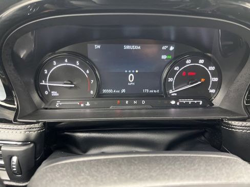 Used 2022 Lincoln Corsair AWD w/ Premium Package image 16