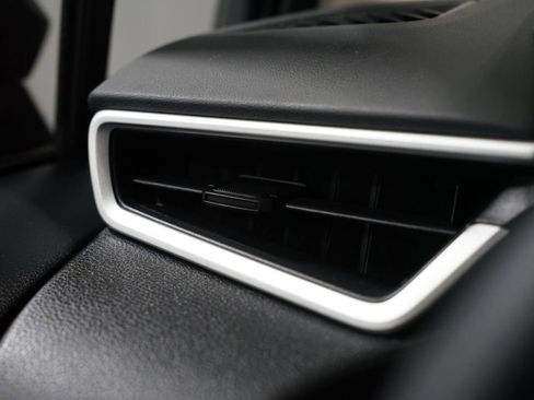 Certified 2025 Toyota Corolla LE image 23