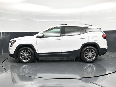 Used 2023 GMC Terrain SLT AWD/4WD image 6