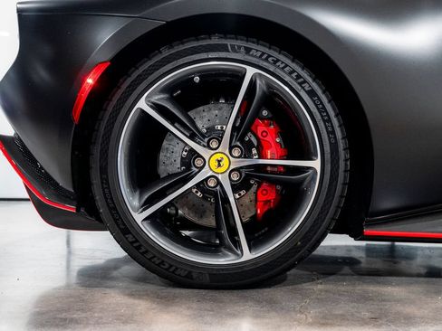 Used 2025 Ferrari 296 GTS RWD image 40
