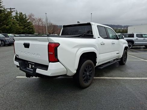 Certified 2025 Toyota Tacoma SR5 image 6