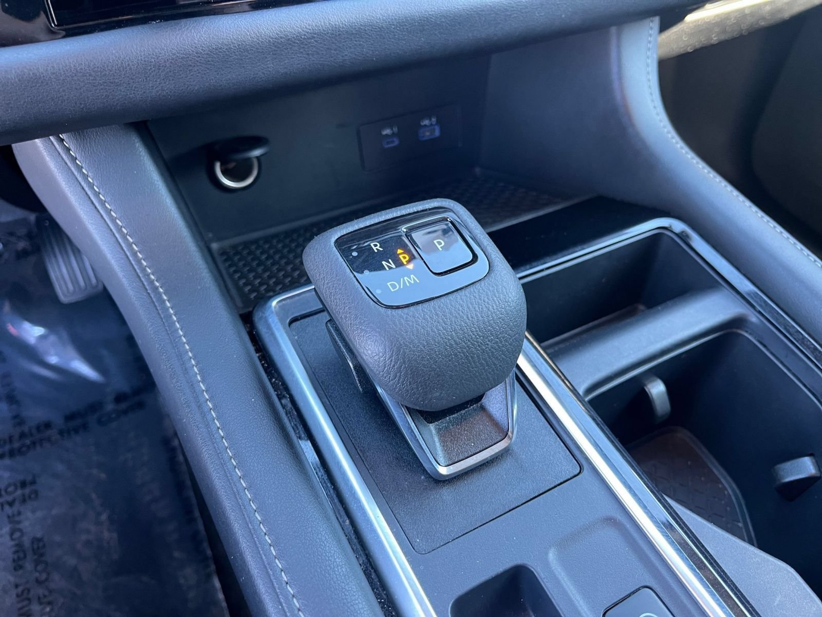 Used 2025 Nissan Pathfinder SV AWD/4WD image 43