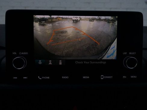 Used 2023 Honda CR-V LX image 18