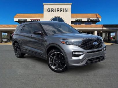 Used 2023 Ford Explorer ST-Line w/ Class IV Trailer Tow Package