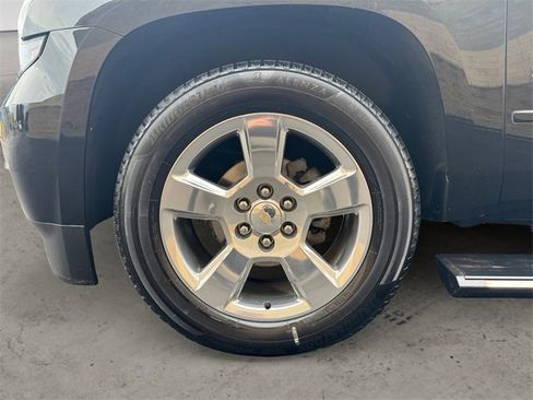 Used 2016 Chevrolet Suburban LTZ image 14